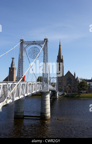 La passerelle piétonne suspension greig street bridge sur la rivière Ness inverness highland scotland uk Banque D'Images