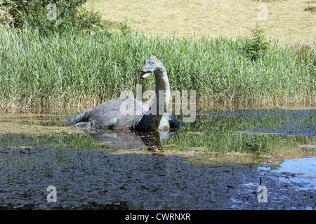 Loch Ness nessie modèle highland scotland uk Banque D'Images