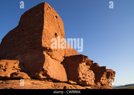 Wukoki ruines à Wupatki National Monument dans la lumière du soir d'or Banque D'Images