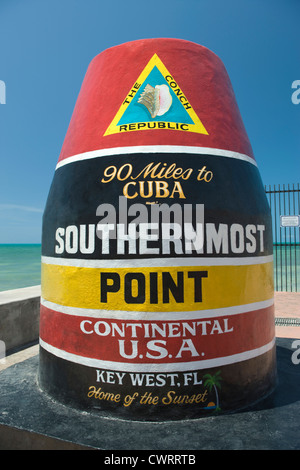 POINT LE PLUS AU SUD DANS LA ZONE CONTINENTALE DES États-unis MONUMENT KEY WEST FLORIDA USA Banque D'Images