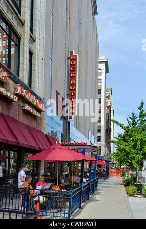 Le restaurant West Washington Street dans le centre d'Indianapolis, Indiana, USA Banque D'Images