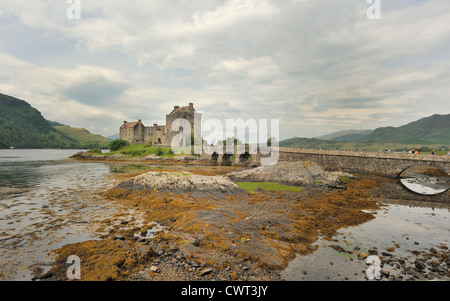 Le Château d'Eilean Donan, à la tête de l'Écosse Loch Duich Banque D'Images