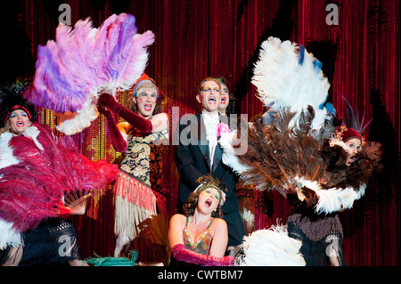 Dagoll Dagom de Barcelone, l'exécution de la commande show St John's Eve sur scène, au cours de 14e théâtre, musique et Dance Festival, Espagne Banque D'Images