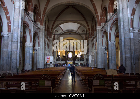 L'Italie, Lombardie, Milan, à l'intérieur de la Basilique de Sant'Ambrogio Banque D'Images