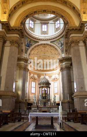 L'Italie, Lombardie, Milan, San Fedele, autel de l'église Banque D'Images