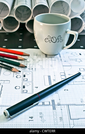 Les rouleaux et les plans de l'architecte Banque D'Images