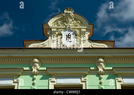 Détail Art nouveau de la maison à Zamecke namesti, place de ville à Frydek partie de Frydek-Mistek, région morave-Silésie, Silésie, République Tchèque Banque D'Images