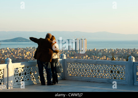 La Turquie, Istanbul, Kücük Camlica, Kücük Köskü Camlica, Blick über die Stadt zu den Prinzeninseln Banque D'Images