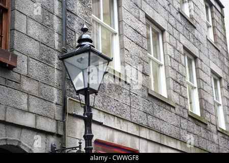 Vieux lampadaires gaz sugg converti pour fonctionner sur l'éclairage électrique aberdeen scotland uk Banque D'Images