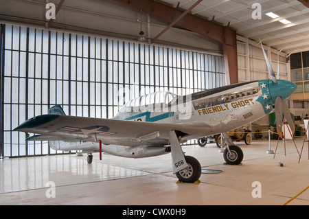 North American TF-51 Mustang Dual Control trainer at War Eagles Air Museum, Santa Teresa, New Mexico, USA Banque D'Images