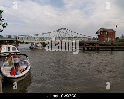 Le pont de chemin de fer, fermé, Norfolk, Royaume-Uni Reedham Banque D'Images