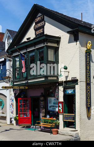 Cappy's Chowder House Restaurant sur Main Street à Camden, Comté de Knox, Maine, USA Banque D'Images