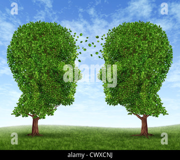 Partenariat de plus en plus d'équipe et la communication dans des affaires avec deux arbres en forme de têtes humaines sur un ciel bleu avec de plus en plus échanger des feuilles d'un visage à l'autre comme un concept de coopération. Banque D'Images