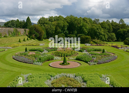 Jardin du Château de Drumlanrig, Queensberry Estate, Dumfries et Galloway, Écosse, Royaume-Uni, Europe. Banque D'Images