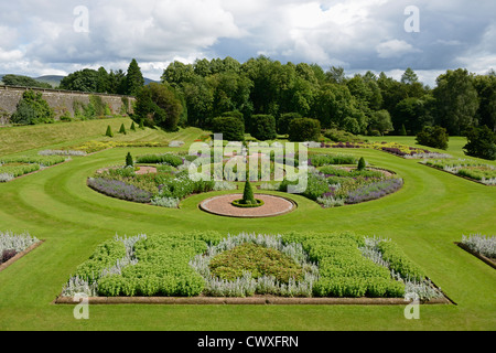 Jardin du Château de Drumlanrig, Queensberry Estate, Dumfries et Galloway, Écosse, Royaume-Uni, Europe. Banque D'Images