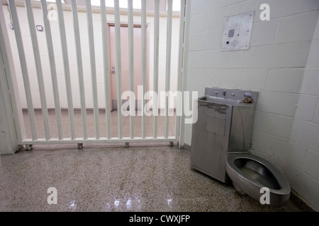 Detroit, Michigan - une cellule de prison dans un poste de police. Banque D'Images