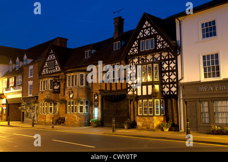 Le White Swan Hotel la nuit, Henley-in-Arden, Warwickshire, UK Banque D'Images