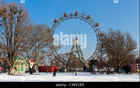 Grande roue historique de Vienne en hiver Banque D'Images