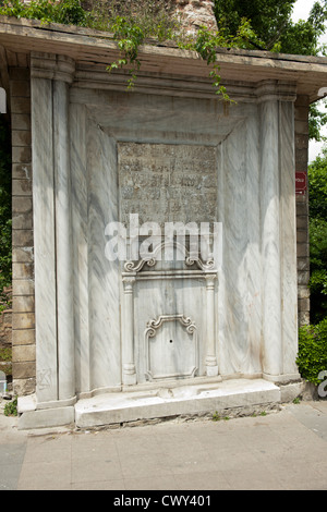 Turquie, Istanbul, Sultanahmet, Brunnen am Park über der Yerebatan-Zisterne Banque D'Images