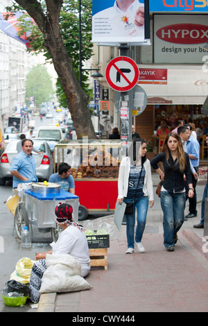 La Turquie, Istanbul, Nisantasi, Vali Konagi Caddesi Banque D'Images