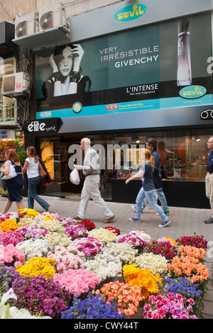 La Turquie, Istanbul, Nisantasi, Vali Konagi Caddesi, Einkaufsstrasse Banque D'Images