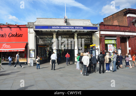 La station de métro South Kensington London Banque D'Images