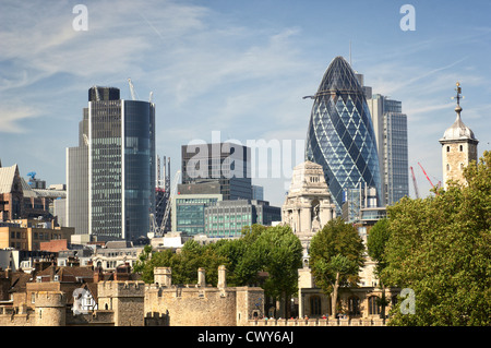 Composition architecturale à Londres avec le Gerkin Banque D'Images