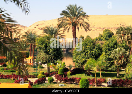 Sur le jardin botanique Kitchener's Island dans la rivière du Nil, Assouan, Egypte Banque D'Images