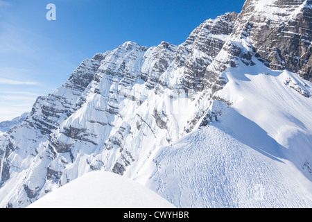 Watzmann mur est avec ski imprime, Alpes de Berchtesgaden, en Bavière, Allemagne Banque D'Images