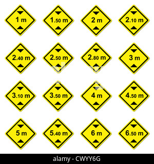 Limitation de hauteur 16 traffic sign on white Banque D'Images