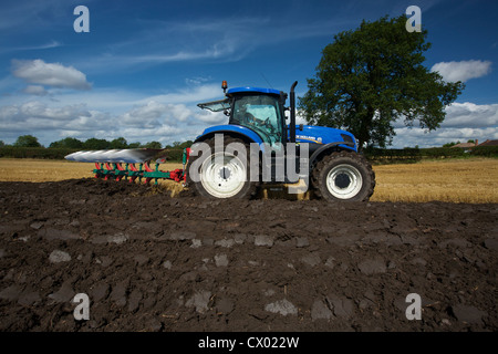 New Holland T7 220 UK Labour Tracteur Banque D'Images