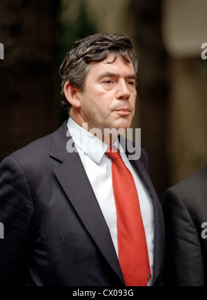 Royaume-uni le chancelier de l'Échiquier Gordon Brown lors de la photo de groupe pour la réunion du FMI et de la Banque mondiale le 3 octobre 1998 à Washington, DC. Banque D'Images