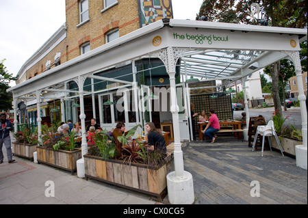 La mendicité Thai Restaurant à Bellenden Road, Peckham, Londres, Grande-Bretagne Banque D'Images