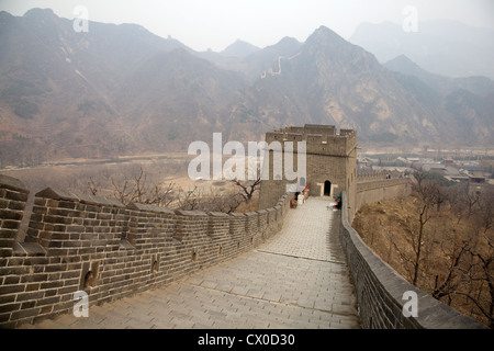 Vue sur les montagnes de la Grande Muraille de Chine. Banque D'Images