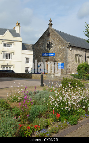 Musée Allhallows de dentelle et des antiquités locales, High Street, Honiton, Devon, Angleterre, Royaume-Uni Banque D'Images