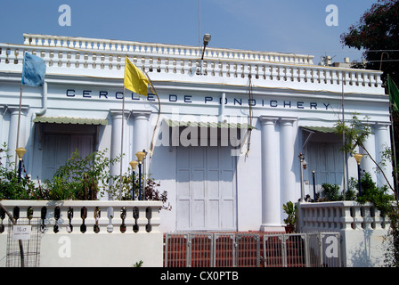 Cercle de PONDICHERY Pondichéry en ville est le club privé construit sur la colonisation française en Inde Banque D'Images