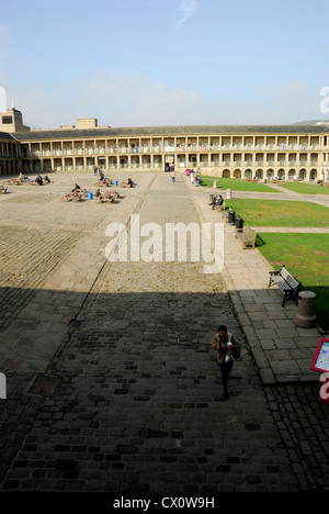 Vue globale de Halifax Piece Hall. Banque D'Images