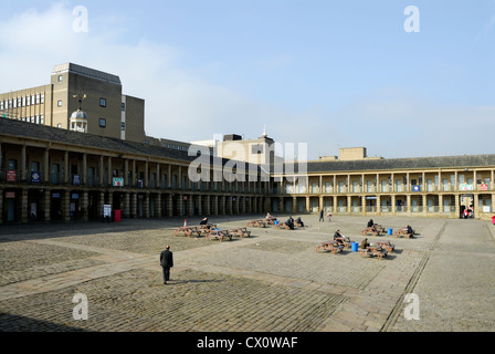 Vue globale de Halifax Piece Hall. Banque D'Images