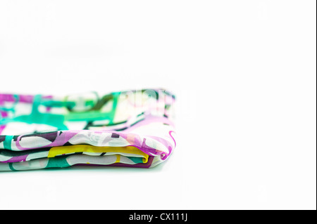 Foulard coloré fois isoler sur fond blanc Banque D'Images