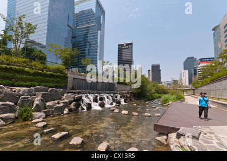 Cheonggyecheon à Séoul, Corée Banque D'Images