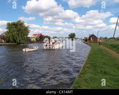 Rivière Thurne, Norfolk Broads, UK Banque D'Images