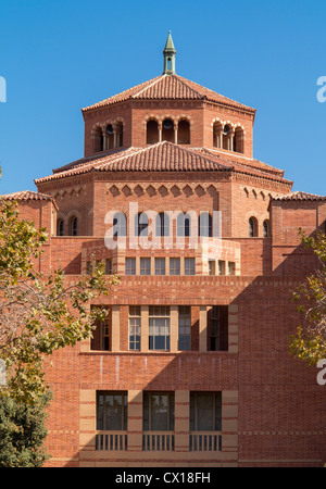 LOS ANGELES, CALIFORNIE, USA - Powell Library à l'UCLA. Banque D'Images