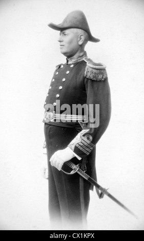 Capitaine de la Marine royale en grande tenue uniforme de l'époque victorienne et édouardienne. Banque D'Images