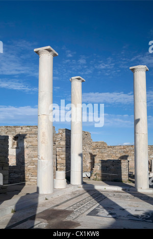 L'île grecque de Délos, est l'un des plus importants sites historiques et archéologiques en Grèce. Banque D'Images