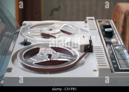 Vieux magnétophone close up Vue de dessus Banque D'Images