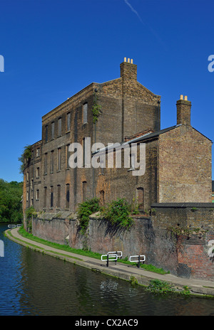 King's Cross, au bord du Canal, Camden, London N1, Royaume-Uni Banque D'Images