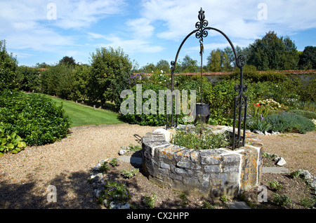 Houghton Lodge Gardens près de Stockbridge, Hampshire, en Angleterre, dans la vallée de la rivière Test. Banque D'Images