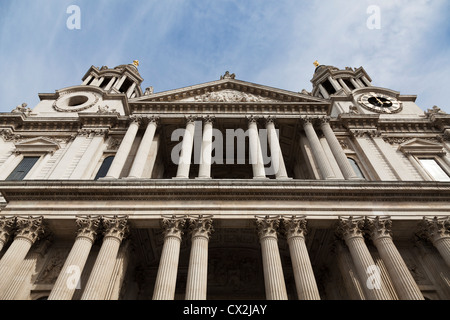 L'extérieur de la cathédrale Saint-Paul de Ludgate Hill Banque D'Images