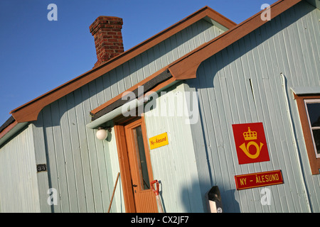 Le plus au nord du monde bureau de poste à Ny Ålesund, ancien village minier sur le Spitzberg, Svalbard, Norvège Banque D'Images