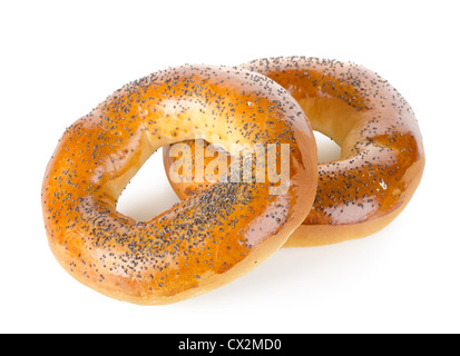 Bagels aux graines de pavot isolé sur fond blanc Banque D'Images